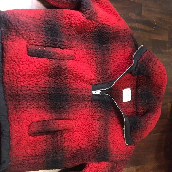 Abercrombie & Fitch Red and Black Sweater - Picture 13 of 15